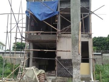 rumah 2 lantai lokasi strategis tanpa dp free all in