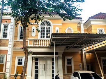 Rumah Bagus Paramount Village Simongan, Dekat POLDA dan RS. KARIADI