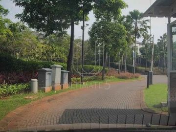Rumah Lebak Bulus di Perumahan Perbatasan Dengan Cirendeu