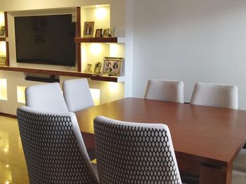 Vendo linda casa  de 3 habitaciones en Mirasierra