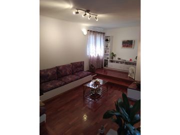 VENDEMOS HERMOSA CASA RECICLADA PARQUE LATINO  4 DORMITORIOS