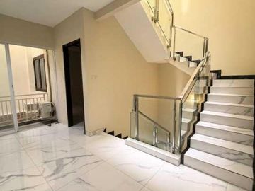 Rumah Baru Semi Furnished Siap Huni