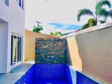 Elegant House for SALE in Angeles City Very Near to SM Clark