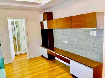 Elegant House for SALE in Angeles City Very Near to SM Clark