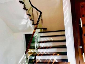 Elegant House for SALE in Angeles City Very Near to SM Clark