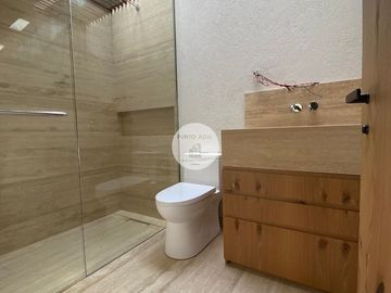 RESIDENCIA EN FUENTES DEL PEDREGAL PARTE BAJA