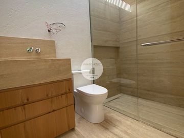 RESIDENCIA EN FUENTES DEL PEDREGAL PARTE BAJA