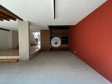 RESIDENCIA EN FUENTES DEL PEDREGAL PARTE BAJA