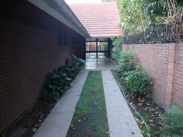 Casa - Burzaco