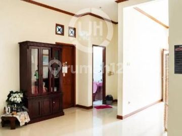 Rumah Cantik, Nyaman Siap Huni di Pesona Khayangan, Depok, Jawa Barat.