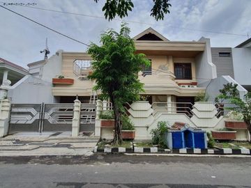 Rumah Manyar Kertoarjo, Strategis, Siap Huni, Minimalis, Garasi 2, carport 2