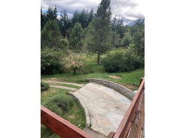 EN VENTA EXCELENTE CHACRA DE 2 HA CON 2 CASAS, 2 DPTOS Y QUINCHO CH143