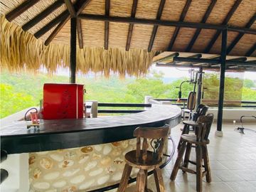 Se vende magnifica casa campestre en Melgar