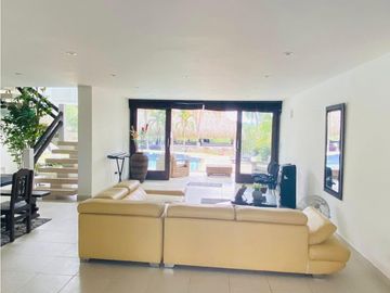 Se vende magnifica casa campestre en Melgar