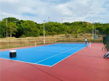 Se vende magnifica casa campestre en Melgar