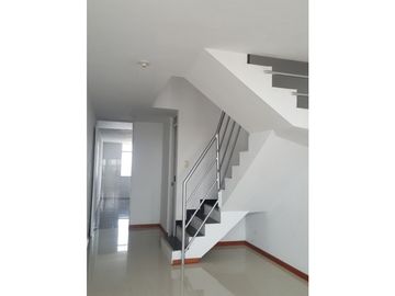 REMATE DE DEPARTAMENTO DE ESTRENO EN AV. LAS AMERICAS DE CHICLAYO