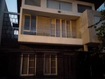 Rumah San Antonio Pakuwon City, row jalan 3 Mobil