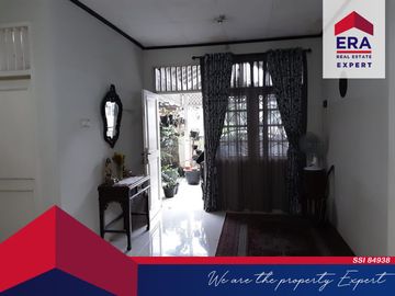 Dijual Rumah Asri Letak Strategis @Taman Kartini