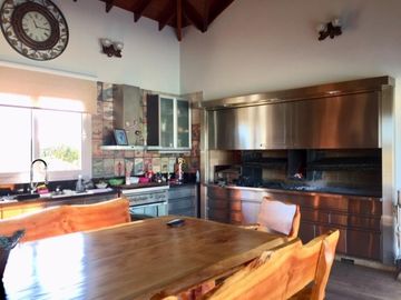 IMPONENTE CHALET DE GRAN CATEGORIA EN VENTA