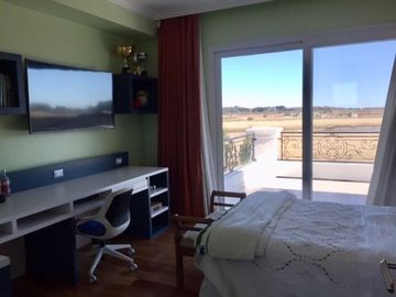 IMPONENTE CHALET DE GRAN CATEGORIA EN VENTA