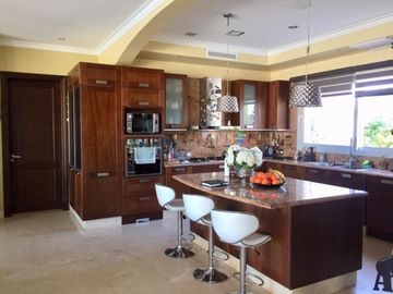 IMPONENTE CHALET DE GRAN CATEGORIA EN VENTA