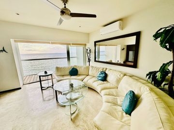 DEPARTAMENTO en PLAYA AZUL ORILLA DEL MAR