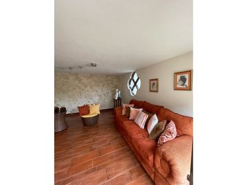 SE VENDE CASA EN LA ALAMEDA