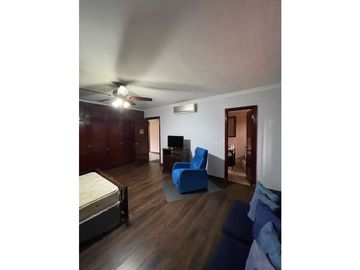 SE VENDE CASA EN LA ALAMEDA