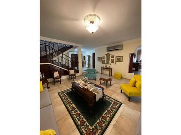 SE VENDE CASA EN LA ALAMEDA