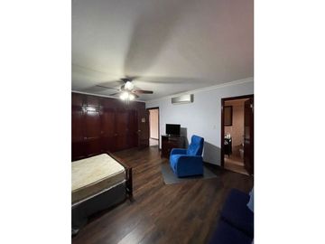 SE VENDE CASA EN LA ALAMEDA