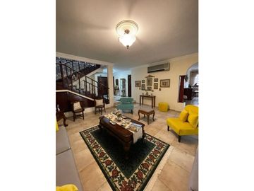 SE VENDE CASA EN LA ALAMEDA