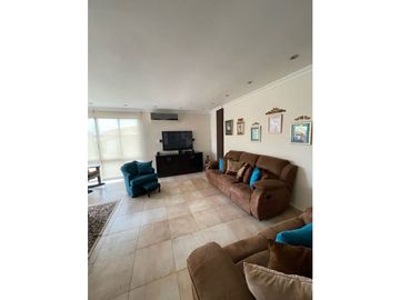 SE VENDE CASA EN LA ALAMEDA