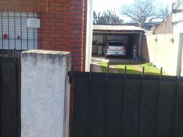 Venta casa 4 ambientes lote amplio  Derqui Pilar