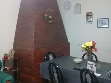 Venta casa 4 ambientes lote amplio  Derqui Pilar