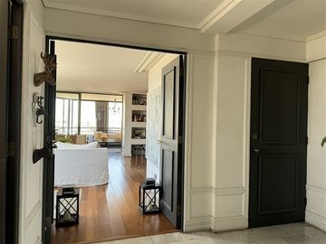 VENTA DEPARTAMENTO EL GOLF, VERBO DIVINO,4 ESTACIONAMIENTOS