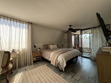 VENTA DEPARTAMENTO EL GOLF, VERBO DIVINO,4 ESTACIONAMIENTOS