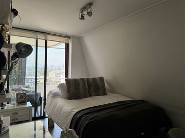 VENTA DEPARTAMENTO EL GOLF, VERBO DIVINO,4 ESTACIONAMIENTOS