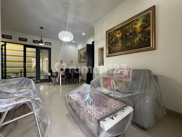 Rumah 2 Lantai Siap Huni Dalam Cluster Ekslusif di Pejaten