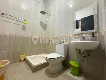 Rumah 2 Lantai Siap Huni Dalam Cluster Ekslusif di Pejaten