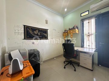 Rumah 2 Lantai Siap Huni Dalam Cluster Ekslusif di Pejaten