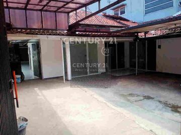 Ruang Usaha Di Mainroad Holis Cocok Untuk Gudang / Usaha Konveksi