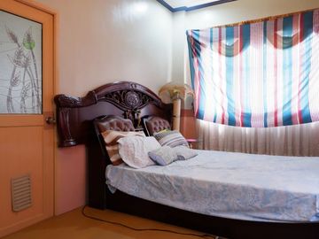 2 Storey House with 3 Bedrooms for RENT in Angeles City