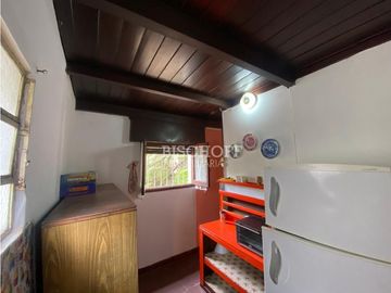 AMPLIO TERRENO MULTIFAMILIAR CON CASA A RECICLAR, ZONA CENTRO