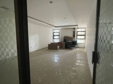 Disewakan Ruko Tiga Lantai Di Batununggal Indah Raya