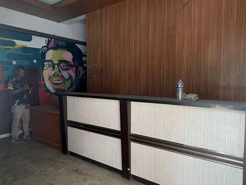 Disewakan Ruko Tiga Lantai Di Batununggal Indah Raya