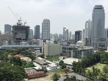 1 Bedroom Condo for sale at Rhythm Sukhumvit 36-38