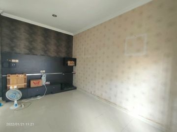 Rumah mewah dalam perumahan elite dengan security 24 jam di seputaran Jalan Tambak utara Mirota Godean