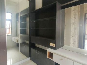 Rumah mewah dalam perumahan elite dengan security 24 jam di seputaran Jalan Tambak utara Mirota Godean
