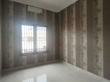 Rumah mewah dalam perumahan elite dengan security 24 jam di seputaran Jalan Tambak utara Mirota Godean