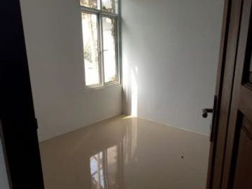 Rumah high class free biaya biaya, akses mudah dekat jalur angkot